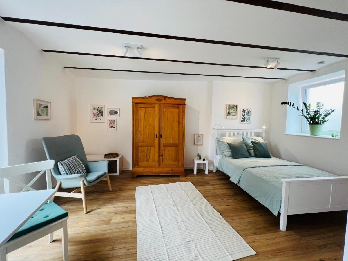 Restaurierter Altbau Mit Privatem Innenhof & Parkplatz Grossfischlingen Εξωτερικό φωτογραφία
